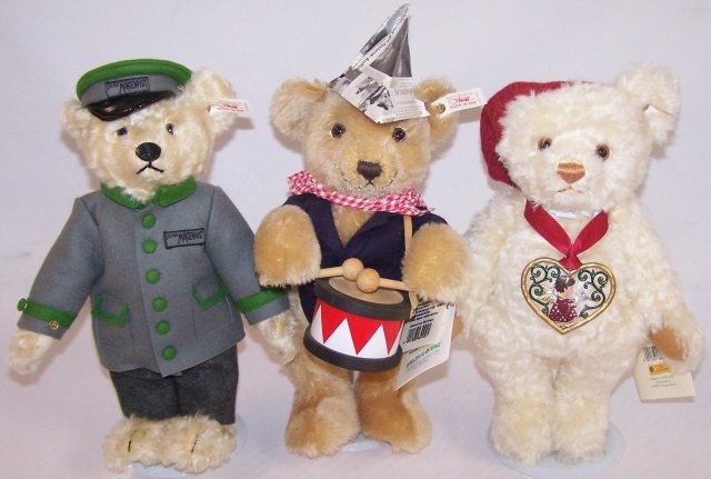 *3 STEIFF TEDDY BEARS (1 of 4)