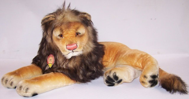 *STEIFF STUDIO LION: "Leo", with tags, approximate length 27".