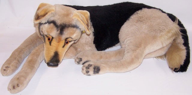 *STEIFF STUDIO DOG (1 of 4)