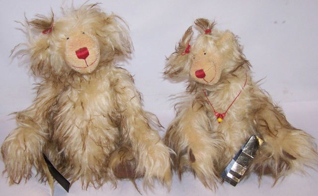 *2 ZWERGNASE COLLECTOR BEARS (1 of 6)