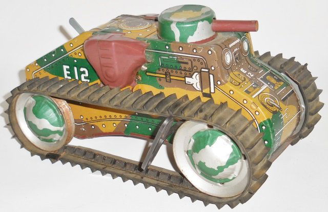 *MARX E 12 TIN LITHO WIND-UP TANK (1 of 3)