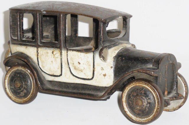 *FREIDAG CAST IRON TAXI CAB (1 of 4)