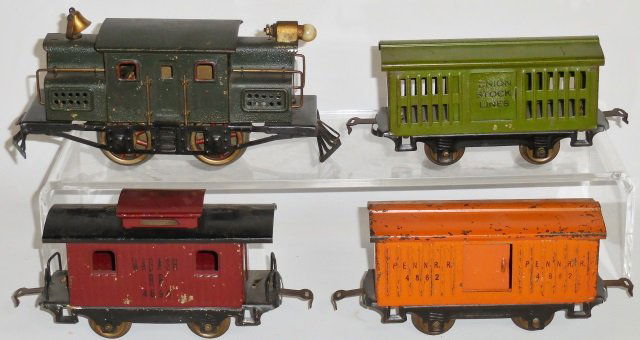 *EARLY LIONEL FREIGHT SET (1 of 2)
