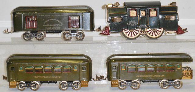 *LIONEL STANDARD GAUGE TRAIN SET (1 of 2)