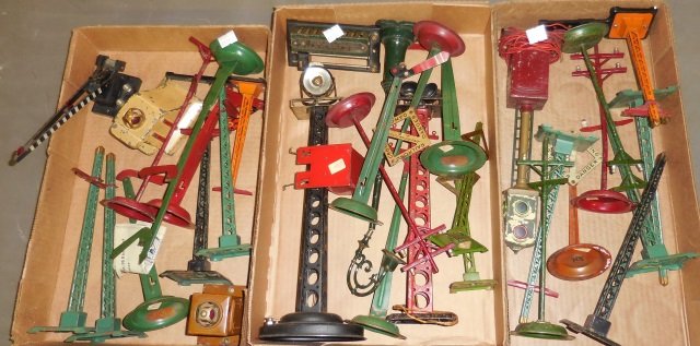 *3 GRPS PRE-WAR LIONEL STANDARD GAUGE ACCESSORIES (1 of 1)