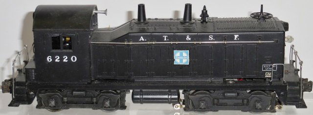 *LIONEL #6220 DIESEL SWITCHER LOCOMOTIVE (1 of 5)