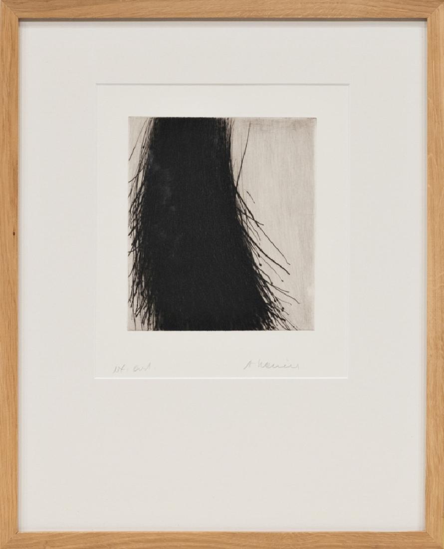 ARNULF RAINER (1929 BADEN) o. T., 1986 Radierung,: ARNULF RAINER (1929 BADEN) o. T., 1986 Radierung, Druckgröße: 20,5 x 17,5 cm Blattgröße: 50 x 33 cm, Passepartout gerahmt, Maß mit Rahmen: 52,5 x 42,5 cm Signatur vorne rechts unten: A. Rainer Be