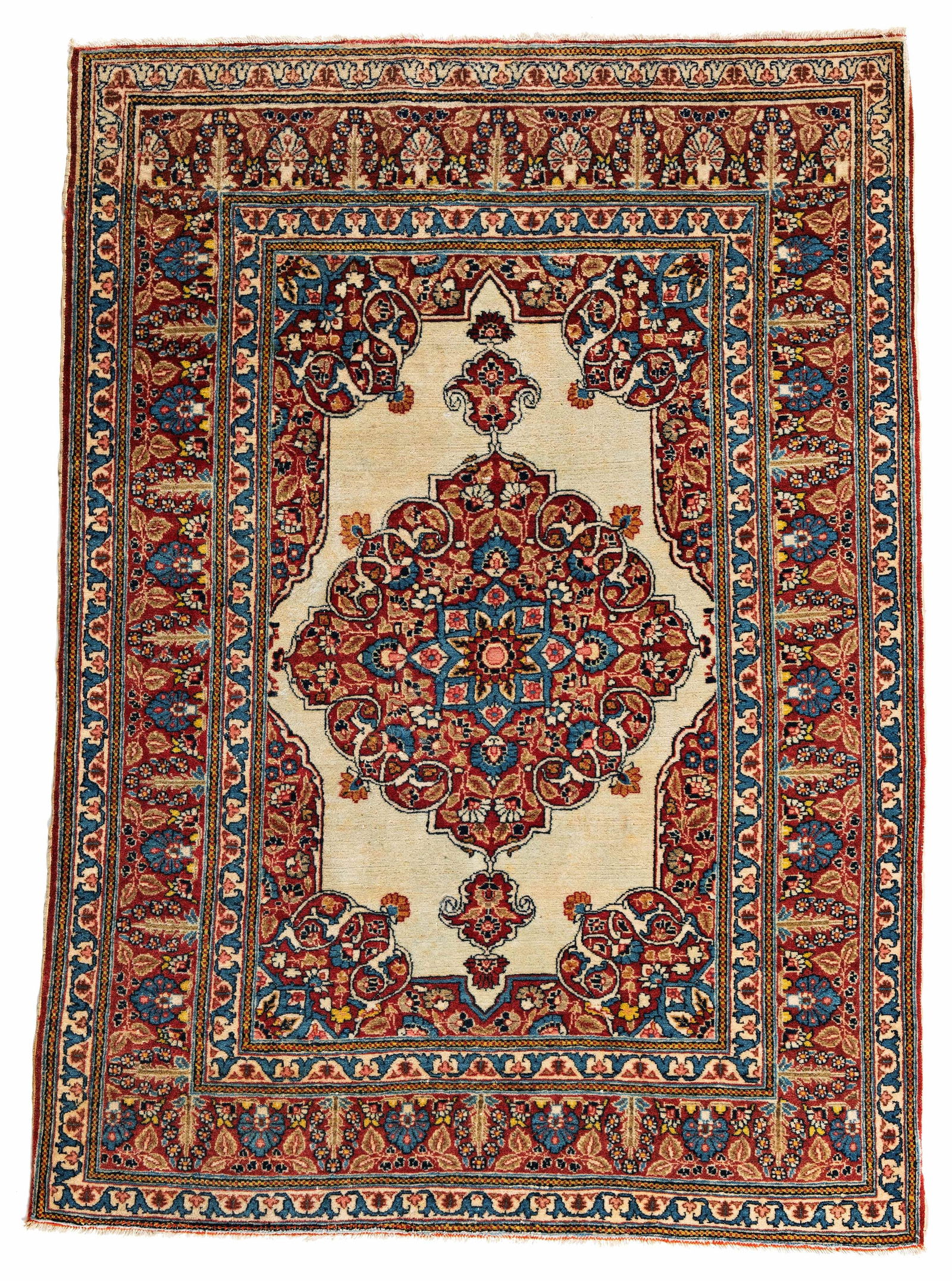 Tabriz Rug: 165 x 120 cm (5' 5" x 3' 11") Persia, ca. 1920 Condition: very good, good pile, minor signs of use Warp: cotton, weft: cotton, pile: wool