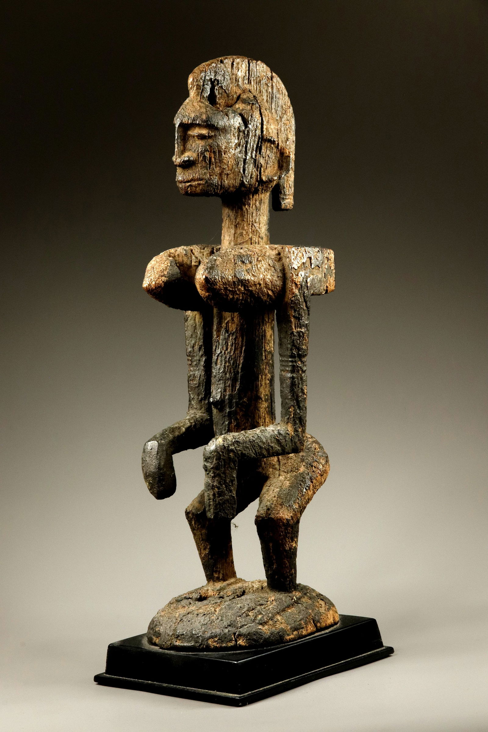 Dogon female figure (1 of 6)