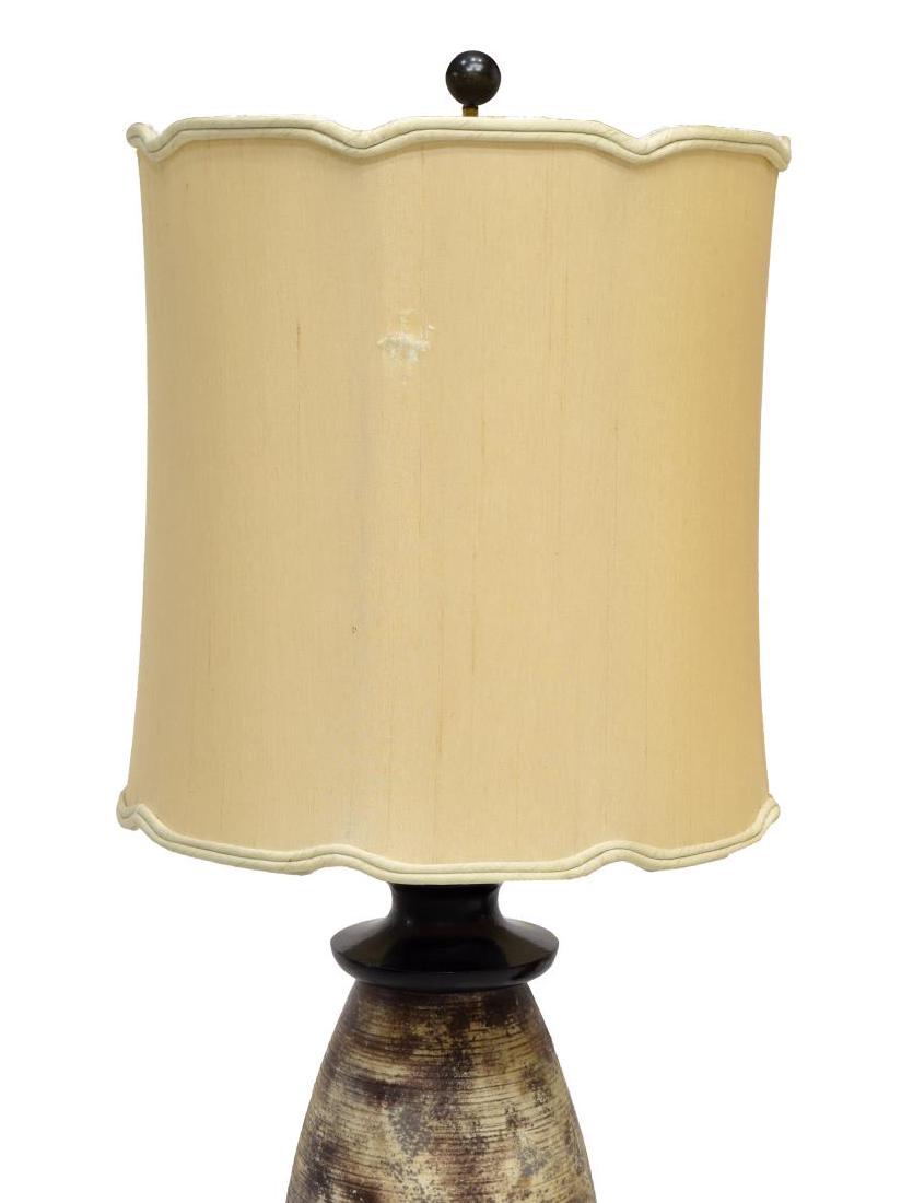 (PAIR) JAMES MONT CERAMIC TABLE LAMPS (1 of 3)