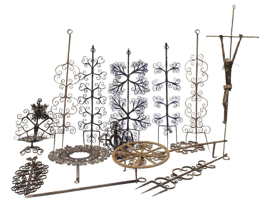 GROUP ANTIQUE / VINTAGE SCROLLED IRON ACCESSORIES (1 of 4)