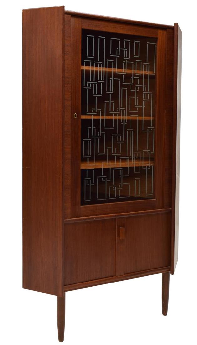 DANISH MID-CENTURY MODERN TEAKWOOD CORNER CABINET (1 of 2)