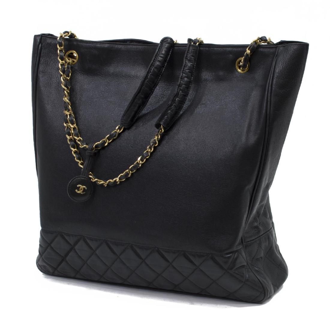 LARGE CHANEL QUILTED SMOOTH BLACK LEATHER TOTEBAG (1 of 5)
