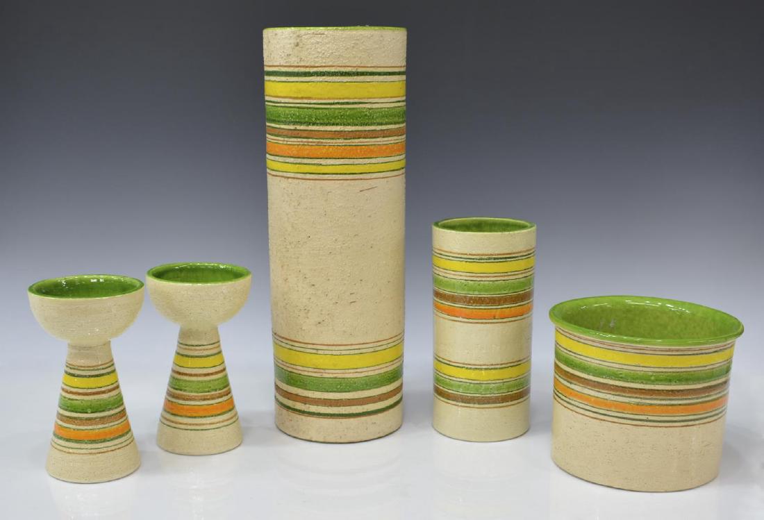 (5) BITOSSI STYLE ROSENTHAL NETTER CERAMICS, ITALY: (lot of 5) Italian Rosenthal Netter ceramic tableware, attributed to Bitossi, each a textured wheel thrown ceramic piece with colorful painted bands, bright green to interior, including: (1) large cyl