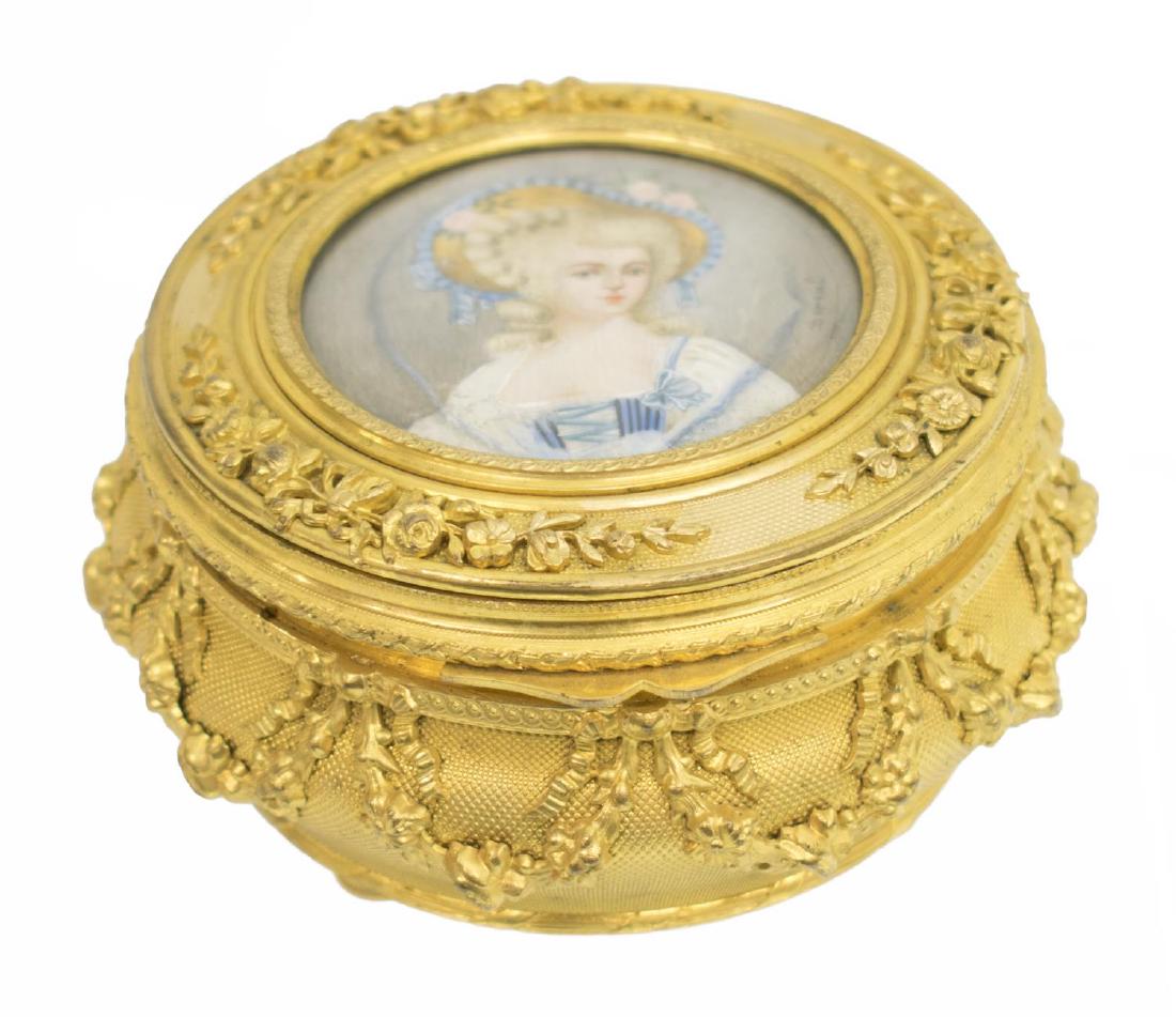 DERVAL FRENCH PORTRAIT MINITURE GILT METAL BOX (1 of 3)