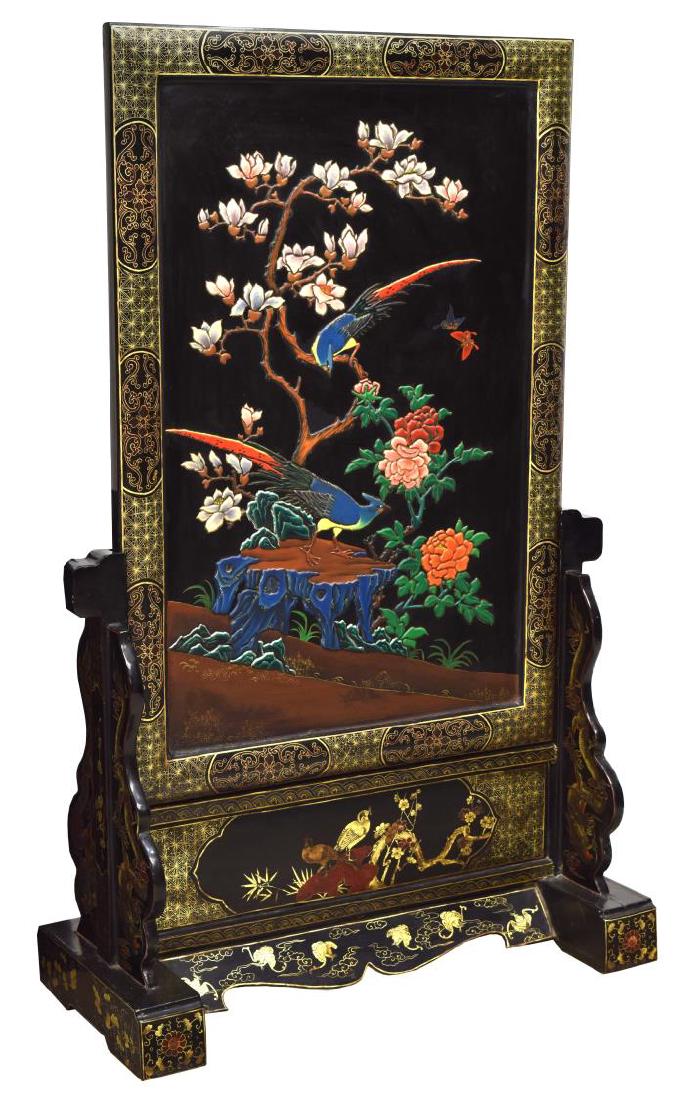 CHINESE BLACK LACQUER PARCEL GILT STANDING SCREEN (1 of 5)