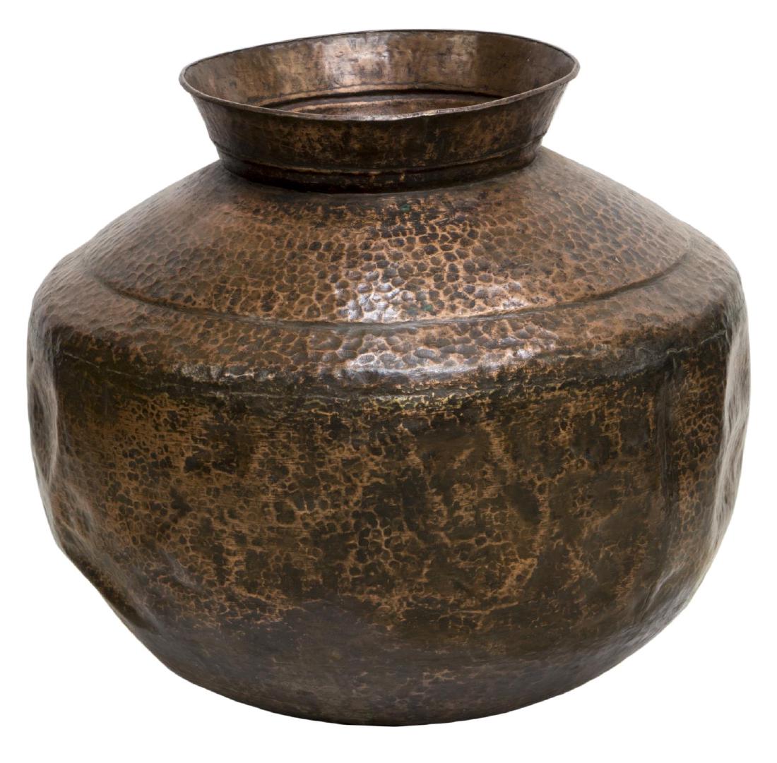 LARGE HAND HAMMERED COPPER PLANTER (1 of 2)