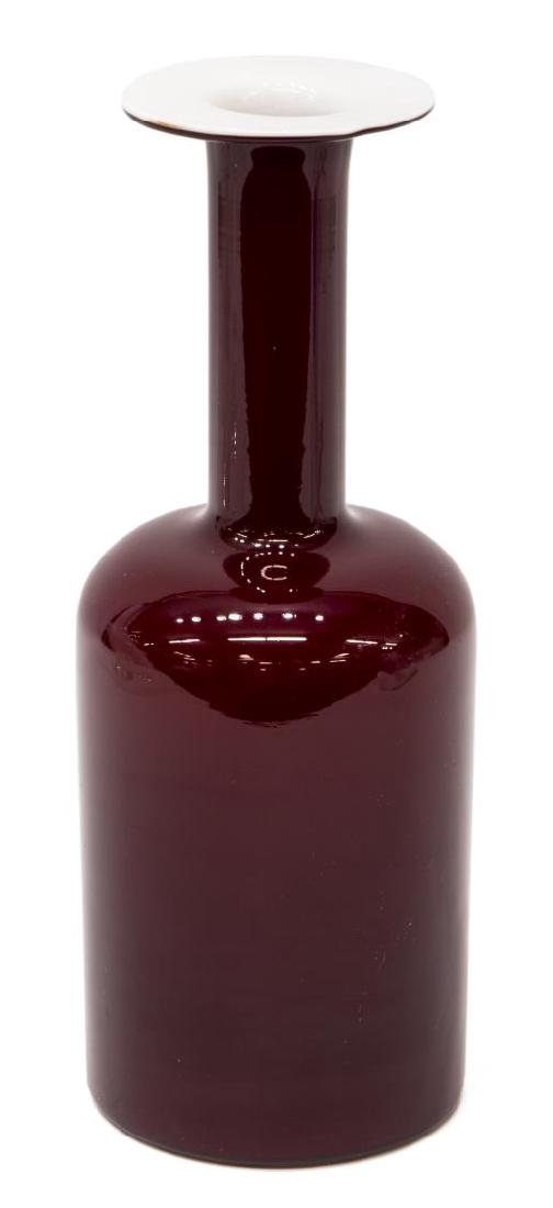 HOLMEGAARD BRAUER RED CASED CARNABY ERA GULVASE: Mid-century modern 'Gulvase,' c.1960, Denmark, designed by Otto Brauer, produced by Kastrup Holmegaard, from the Carnaby series of cased vases, oxblood red exterior, with white interior, approx 9.75"h