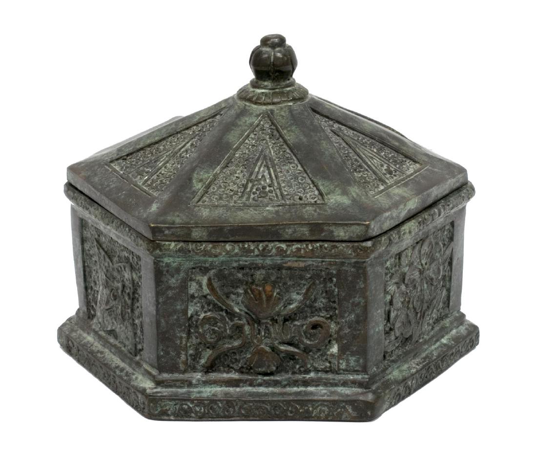 MAITLAND-SMITH OCTAGONAL LIDDED BRONZE BOX (1 of 3)