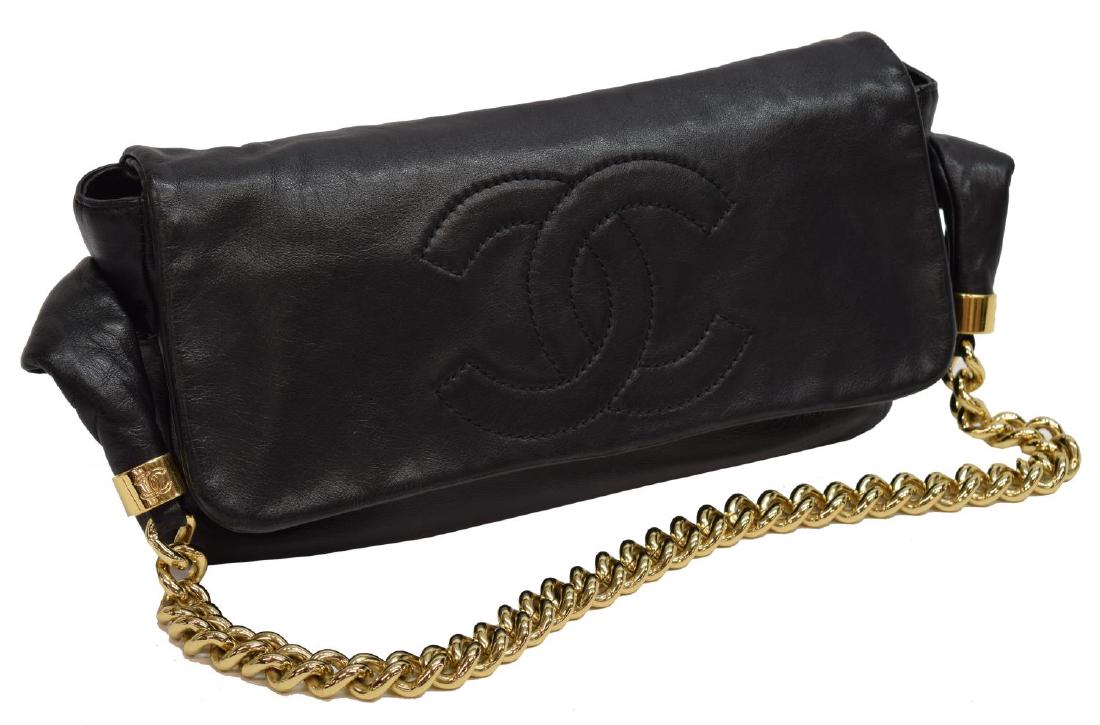 CHANEL CC LOGO BLACK SMOOTH LEATHER SHOULDER BAG (1 of 4)
