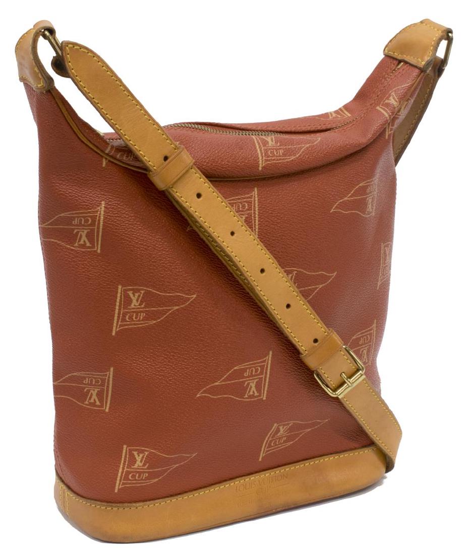 LOUIS VUITTON AMERICAS CUP RED CANVAS SHOULDER BAG (1 of 5)