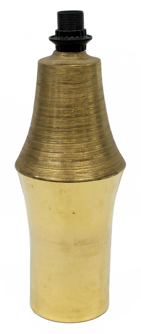 ITALIAN BITOSSI MID-CENTURY MODERN CERAMIC TABLE LAMP: Italian mid-century modern table lamp, c. 1960, attributed to Bitossi, textured ceramic body with gold luster glaze, in need of wiring, approx 19.5"h, 5"diam, 5.75lbs Start Price: $50.00