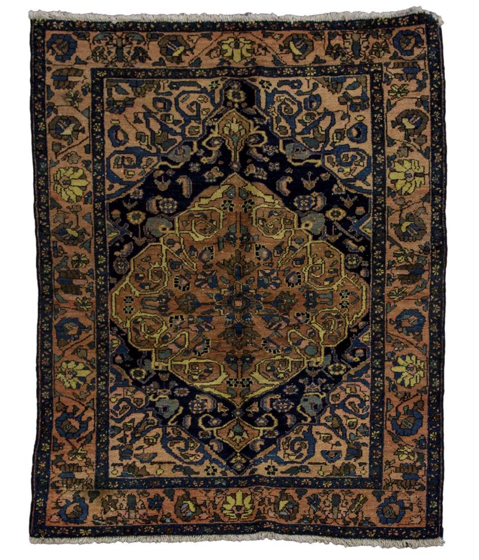 HAND-WOVEN PERSIAN HAMADAN RUG, 4'4" x 6'8" (1 of 3)