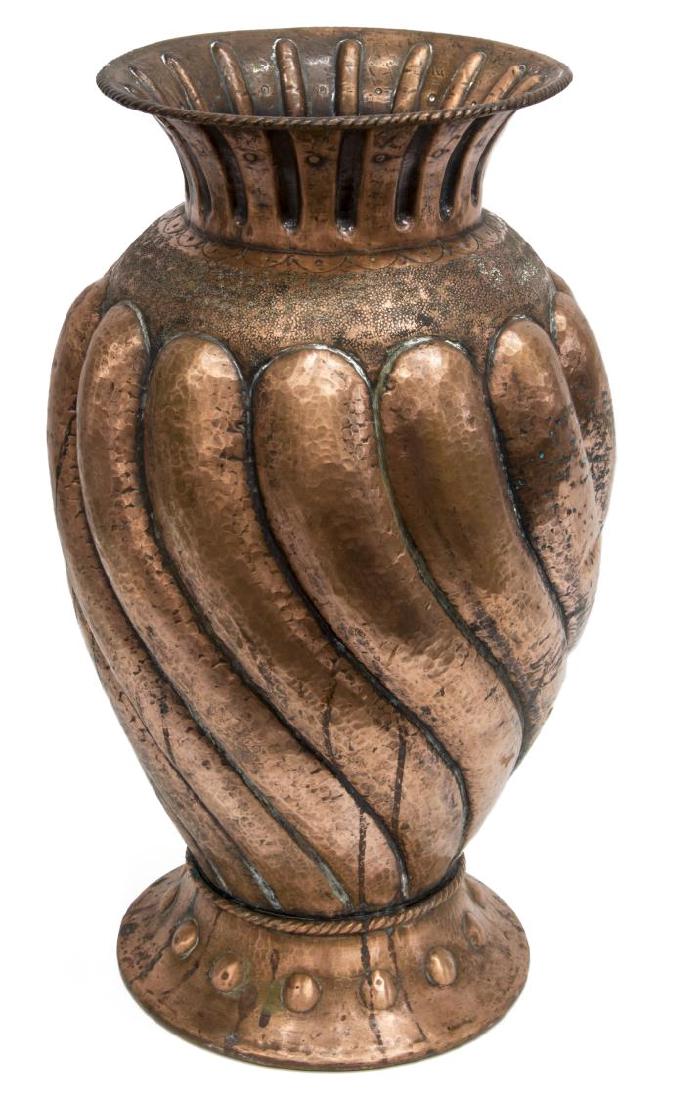 ITALY HAMMERED COPPER UMBRELLA STAND OR FLOOR VASE (1 of 2)