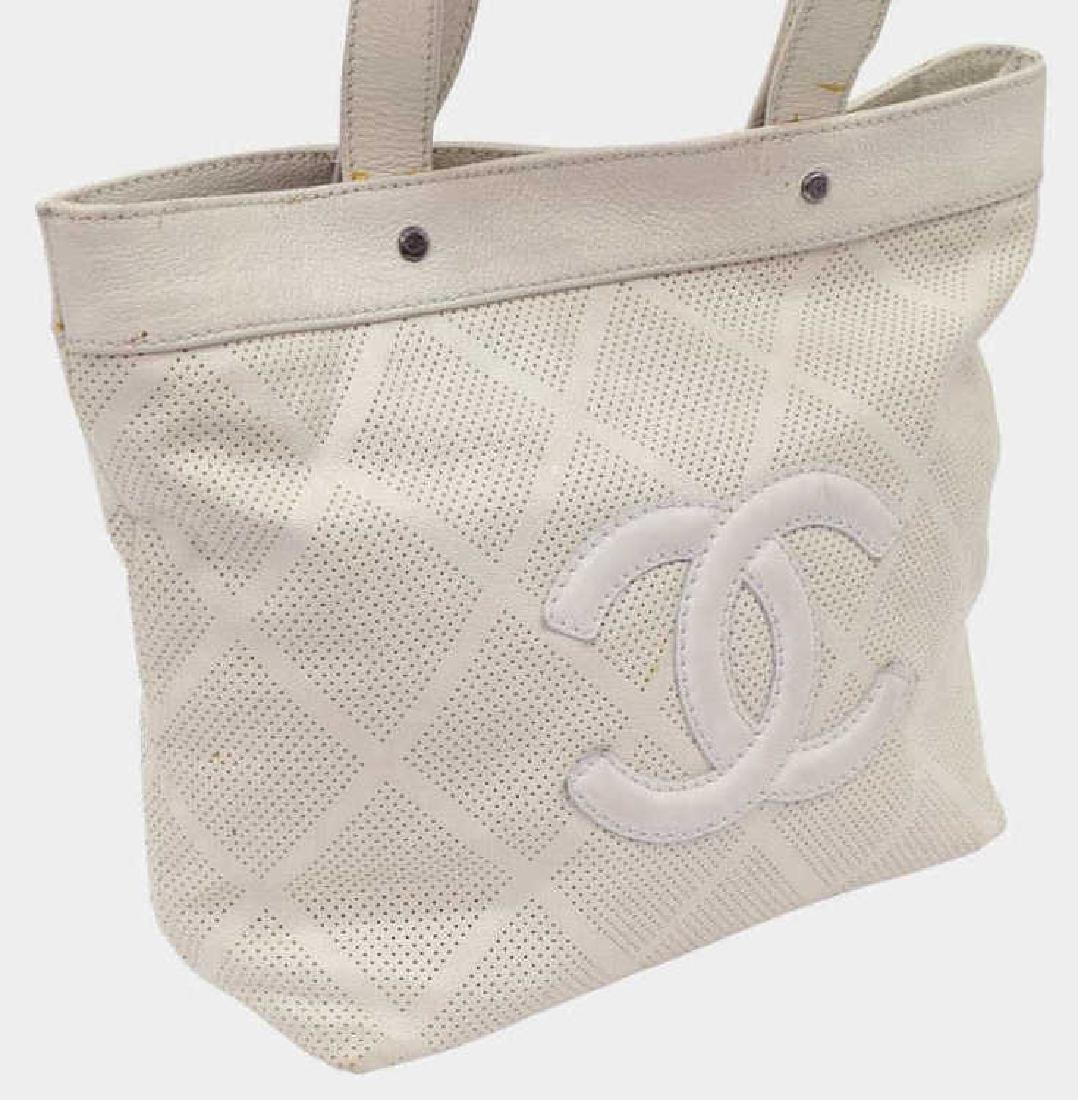 CHANEL WHITE PERFORATED LEATHER TOTE BAG (1 of 6)