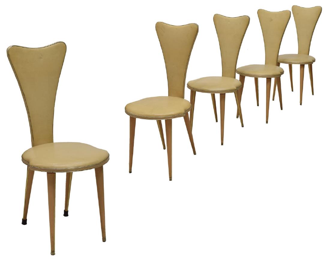 (5) ITALIAN MID-CENTURY MODERN DINING CHAIRS: (lot of 5) Italian mid-century modern dining chairs, design by Umberto Mascagni (Italian, 20th c.), shaped back and seat, with cream vinyl fabric upholstery, with metal edging, rising on tapered vinyl