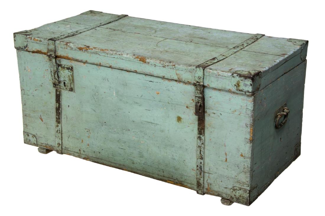 AMERICAN PRIMITIVE PINE WOOD BLANKET CHEST, 19TH C: American Primitive pine wood blanket chest, 19th c., having iron hardware, handles to sides, latches and escutcheon to front, painted turquoise, "N.O." branded to interior, rising on runner feet, appr