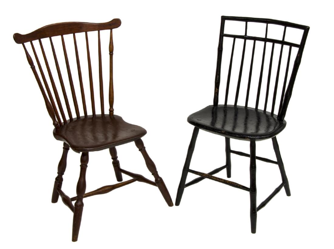 (2) AMERICAN WINDSOR SIDE CHAIRS, CHERRYWOOD: (lot of 2) Antique American Windsor side chairs, including: (1) New England cherrywood fan back, having mortise-and-tennon joining, cupid's bow top, over nine turned vertical spindles, saddle seat, ri
