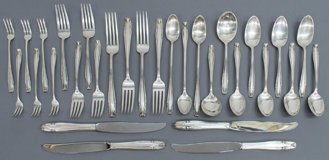 (30) WALLACE 'STRADIVARI' STERLING SILVER FLATWARE (1 of 4)