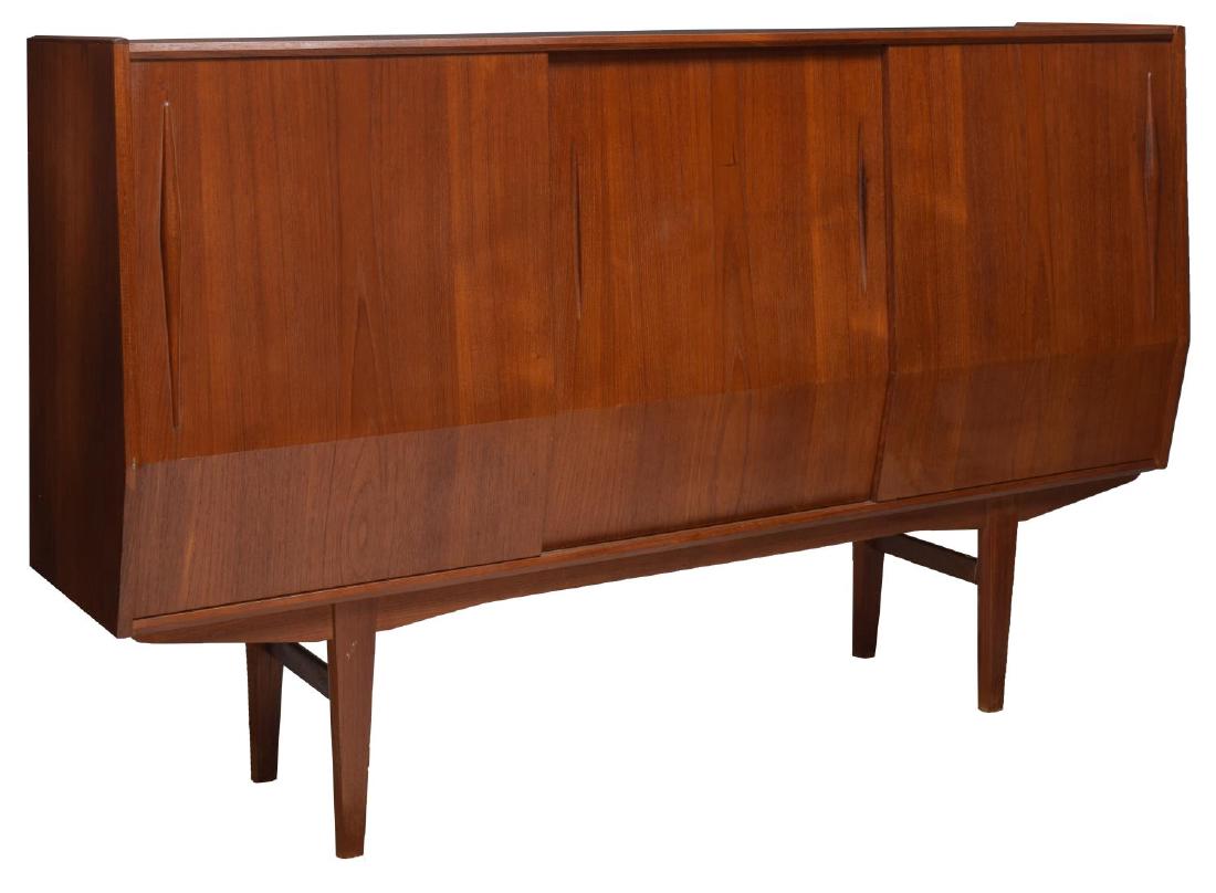 DANISH MID-CENTURY TEAK SIDEBOARD, ATT ARNE VODDER (1 of 5)
