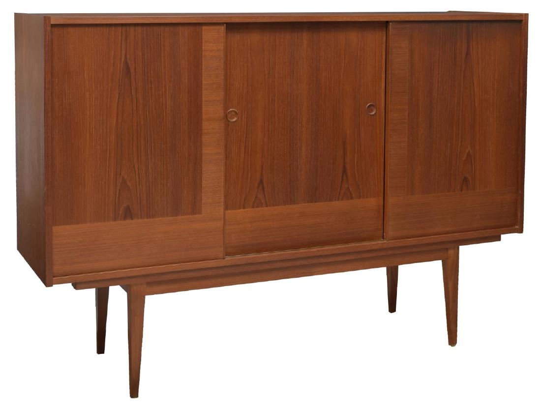 DANISH MID-CENTURY MODERN TEAKWOOD SIDEBOARD (1 of 4)