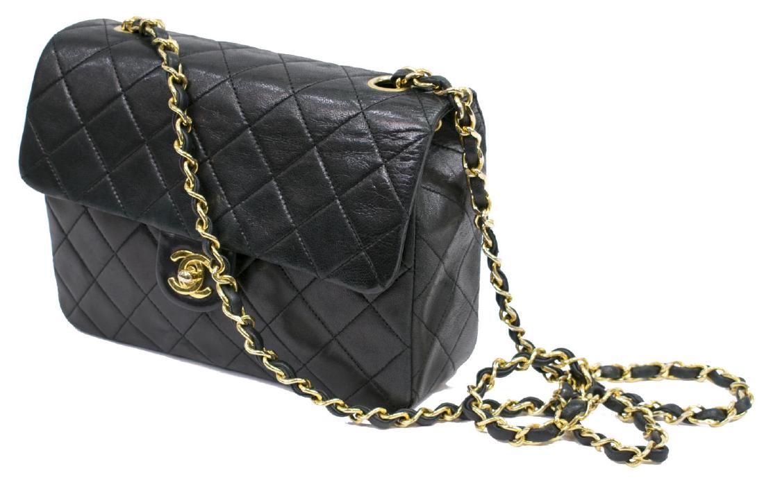 CHANEL CLASSIC NAVY LEATHER SINGLE FLAP BAG (1 of 5)