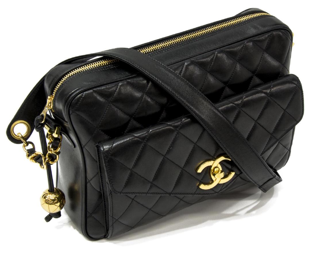 CHANEL BLACK QUILTED LEATHER SHOULDER BAG (1 of 4)