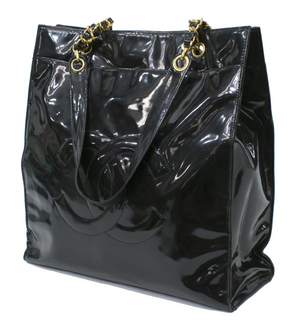 CHANEL BLACK PATENT LEATHER CC TALL TOTE BAG (1 of 4)