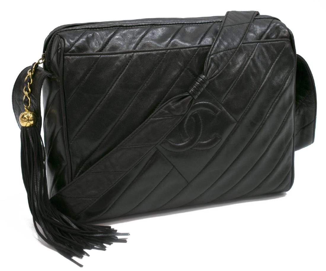 CHANEL DIAGONAL STITCH BROWN LEATHER SHOULDER BAG (1 of 5)