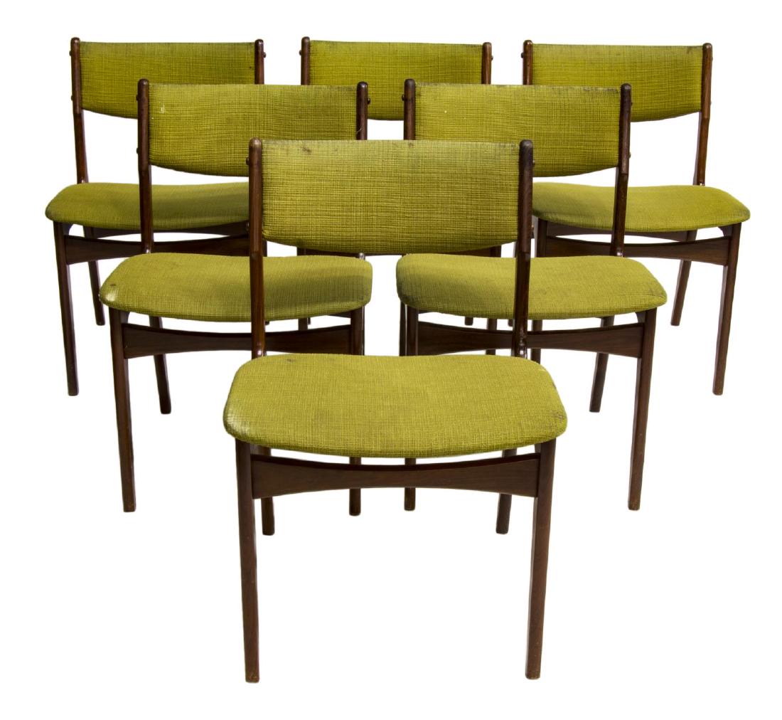 (6) DANISH MID-CENTURY MODERN DINING CHAIRS: (lot of 6) Danish mid-century modern dining chairs, c. 1960s, having upholstered backs and seats, on rosewood frames with tapered legs, wear to upholstery, approx 29.5"h, 19.5"w, 21"d Start Price: $20