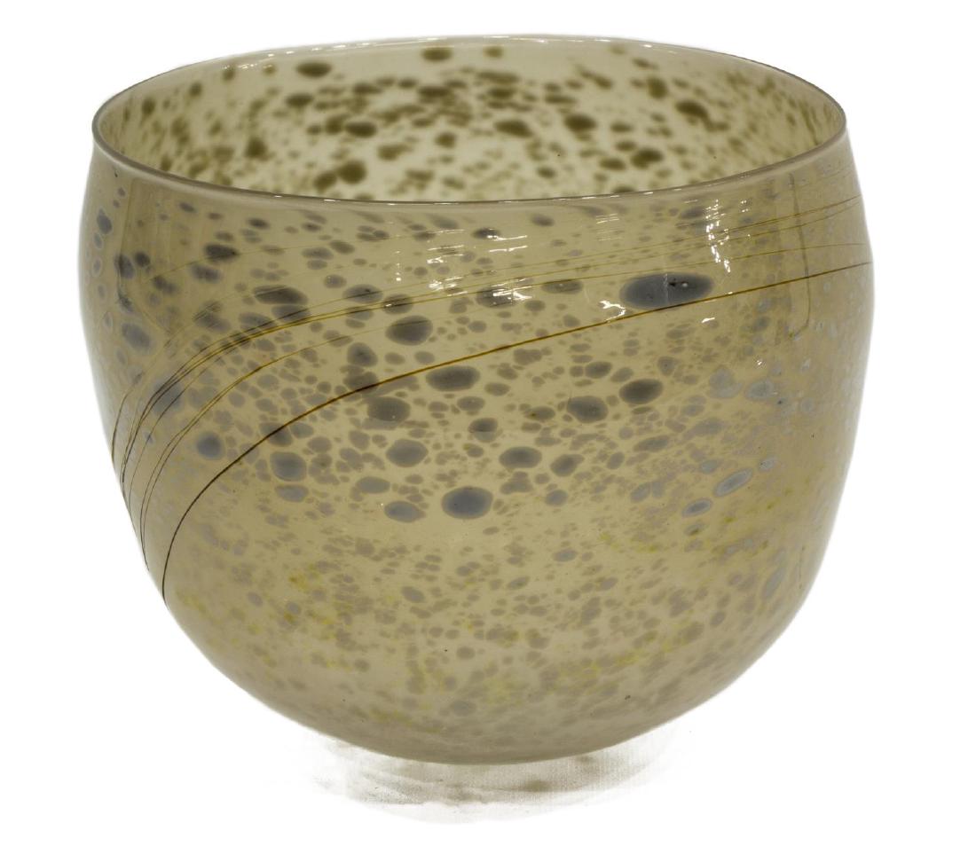 DALE CHIHULY (B.1941) EARLY BLOWN GLASS BASKET: Hand blown art glass basket, signed and dated underfoot Chihuly (Dale Patrick Chihuly, American, b.1941) 1979, approx 6.75"h, 8"diam, 1.5lbs Start Price: $1,500.00