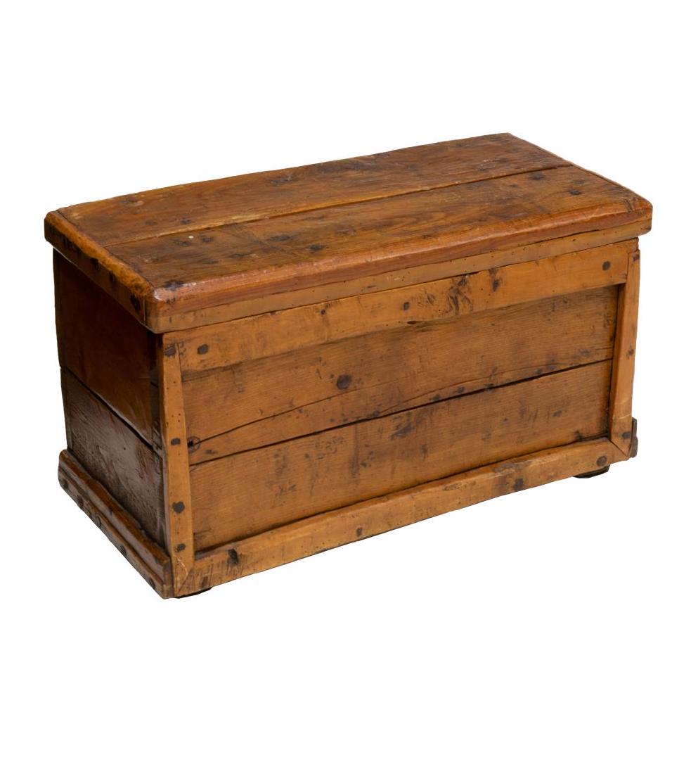 RUSTIC ITALIAN PINE WORK BOX / COFFER (1 of 3)