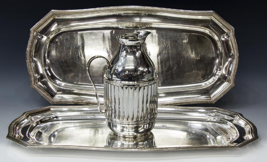 (3) SILVERPLATE TRAYS & INSULATED DRINKS PITCHER (1 of 4)