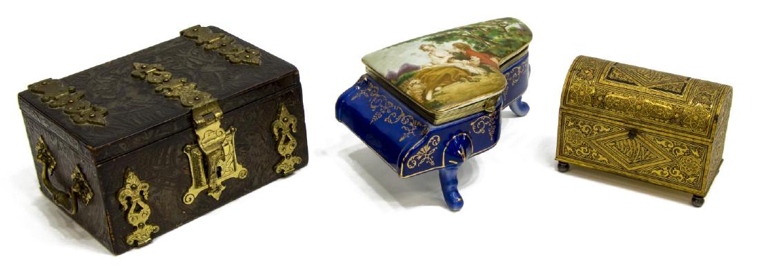 (3) MINIATURE DOMED GILT METAL BOX & TABLE BOXES (1 of 9)