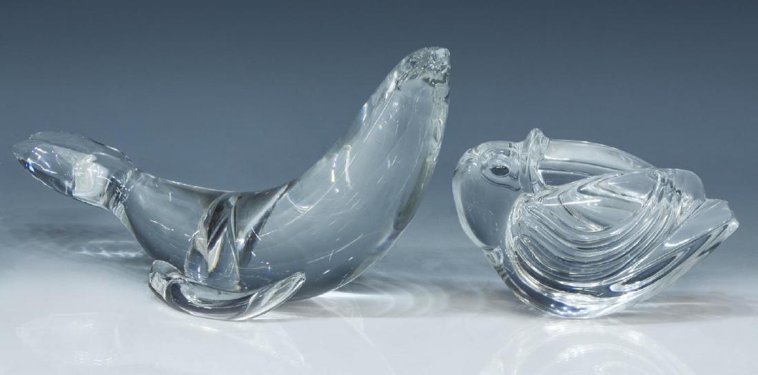 (2) STEUBEN COLORLESS ART CRYSTAL SEAL & BIRD (1 of 3)