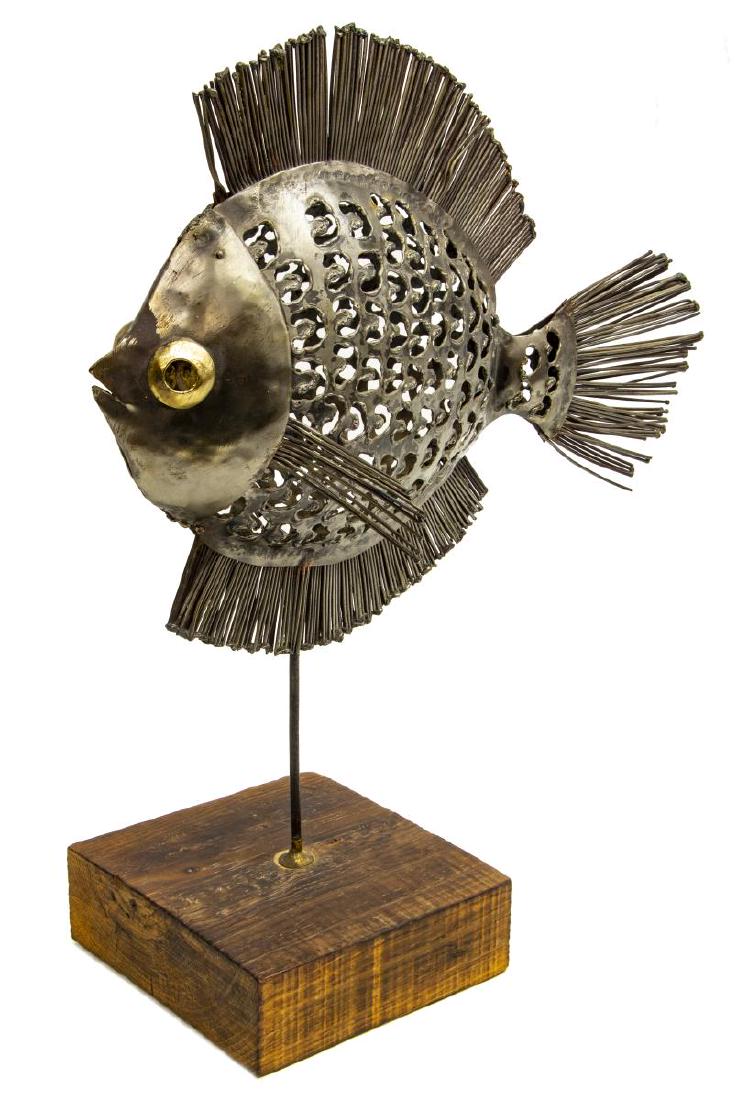 BRUTALIST STEEL FISH SCULPTURE (1 of 2)