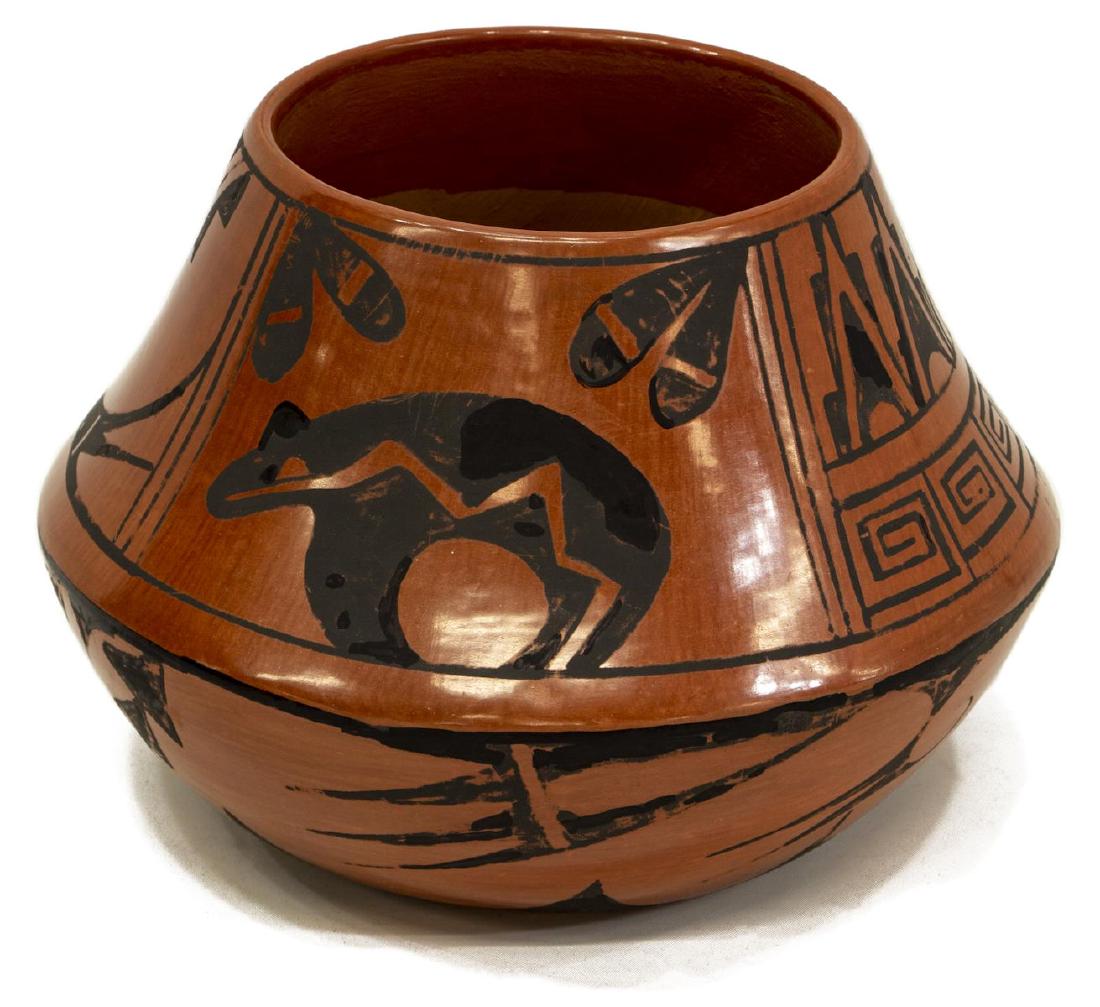 LARGE SAN ILDEFONSO REDWARE POT, CARMELITA DUNLAP (1 of 3)