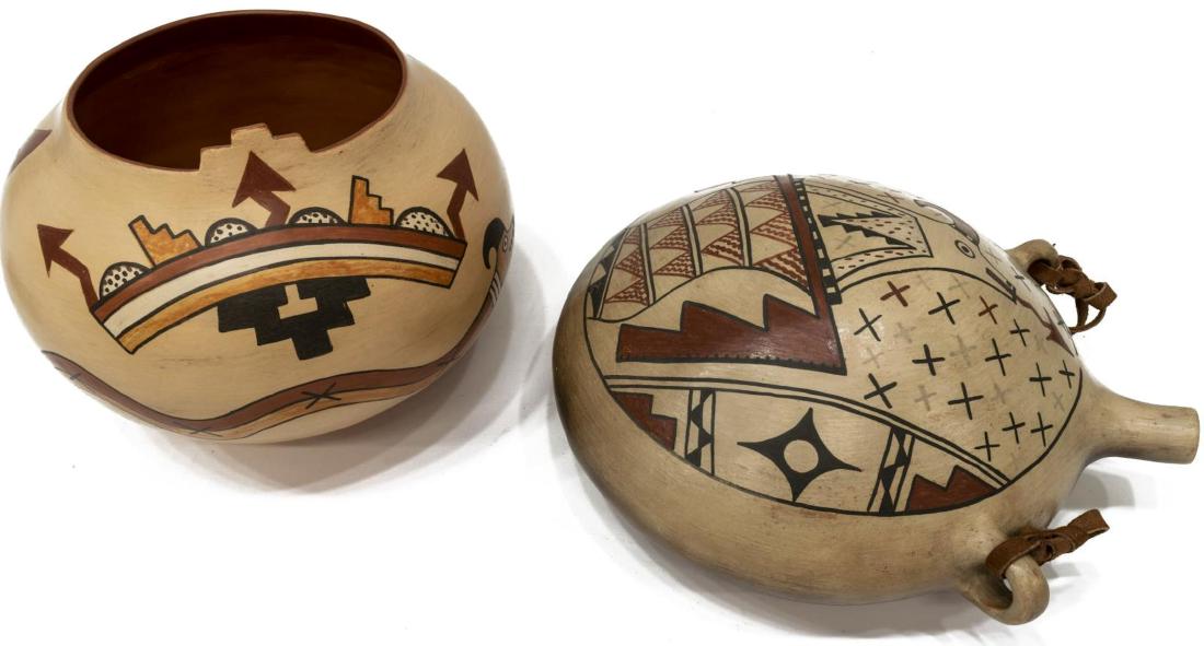 (2) TOM DICKERSON NATIVE AMERICAN NAVAJO POTTERY (1 of 5)