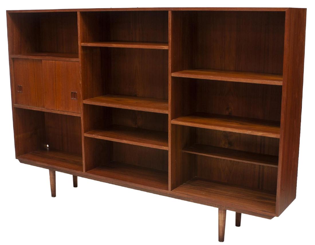 DANISH MID-CENTURY MODERN TEAK BOOKSHELF (1 of 2)