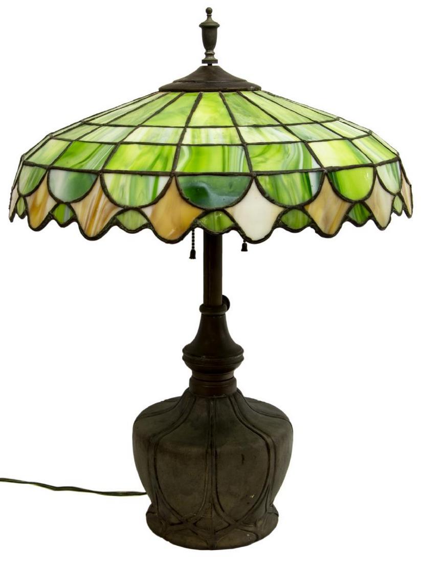 AMERICAN ART NOUVEAU & SLAG GLASS TABLE LAMP (1 of 4)
